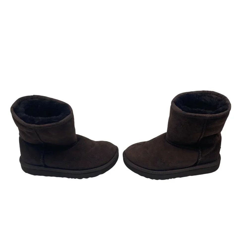Ugg Girls Brown Suede Mid‎ Calf Boots Size 12 Shearling Lining Outdoor Sole